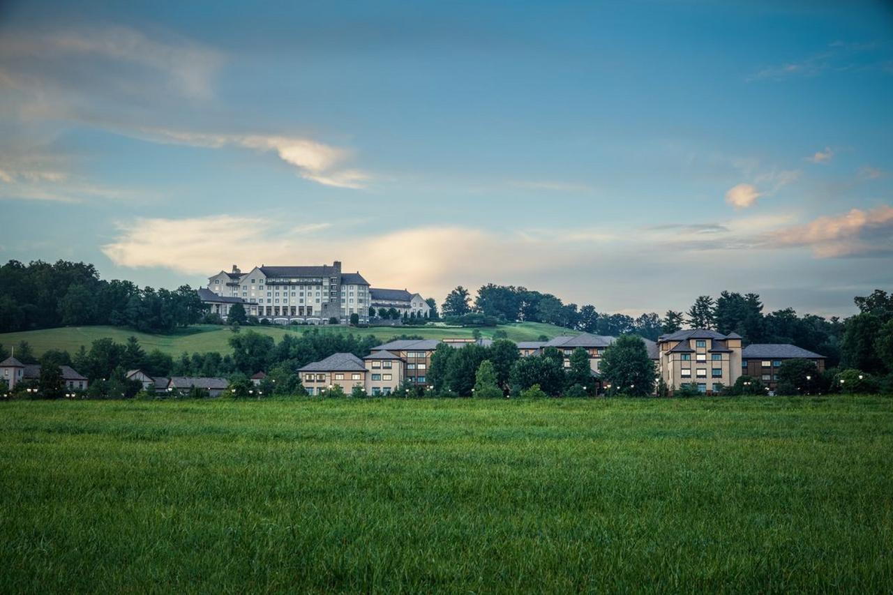 Village Hotel On Biltmore Estate Эшвилл Экстерьер фото