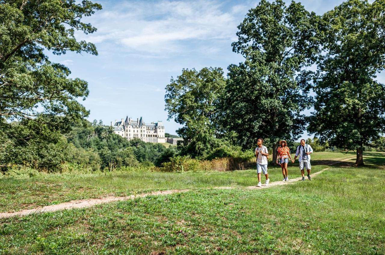 Village Hotel On Biltmore Estate Эшвилл Экстерьер фото