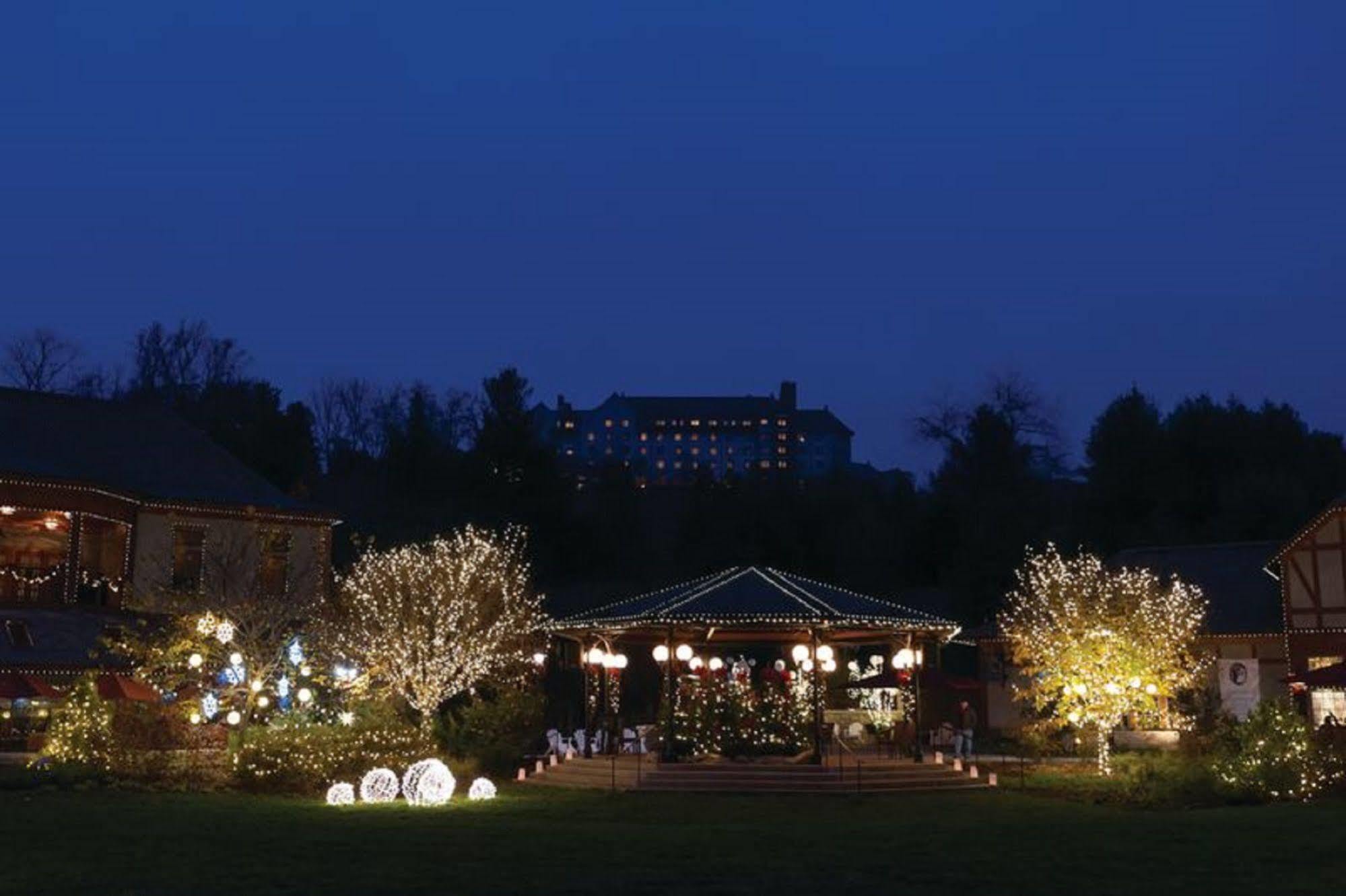 Village Hotel On Biltmore Estate Эшвилл Экстерьер фото
