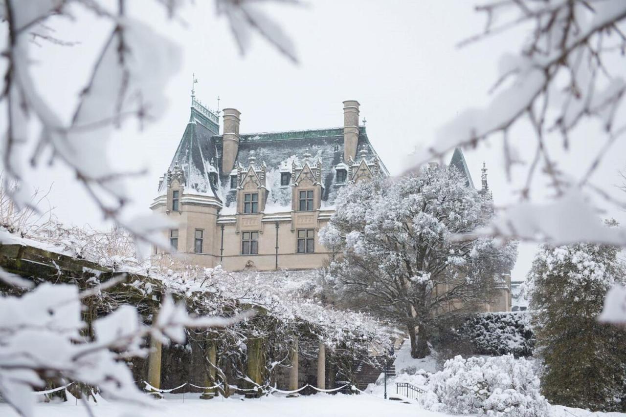 Village Hotel On Biltmore Estate Эшвилл Экстерьер фото