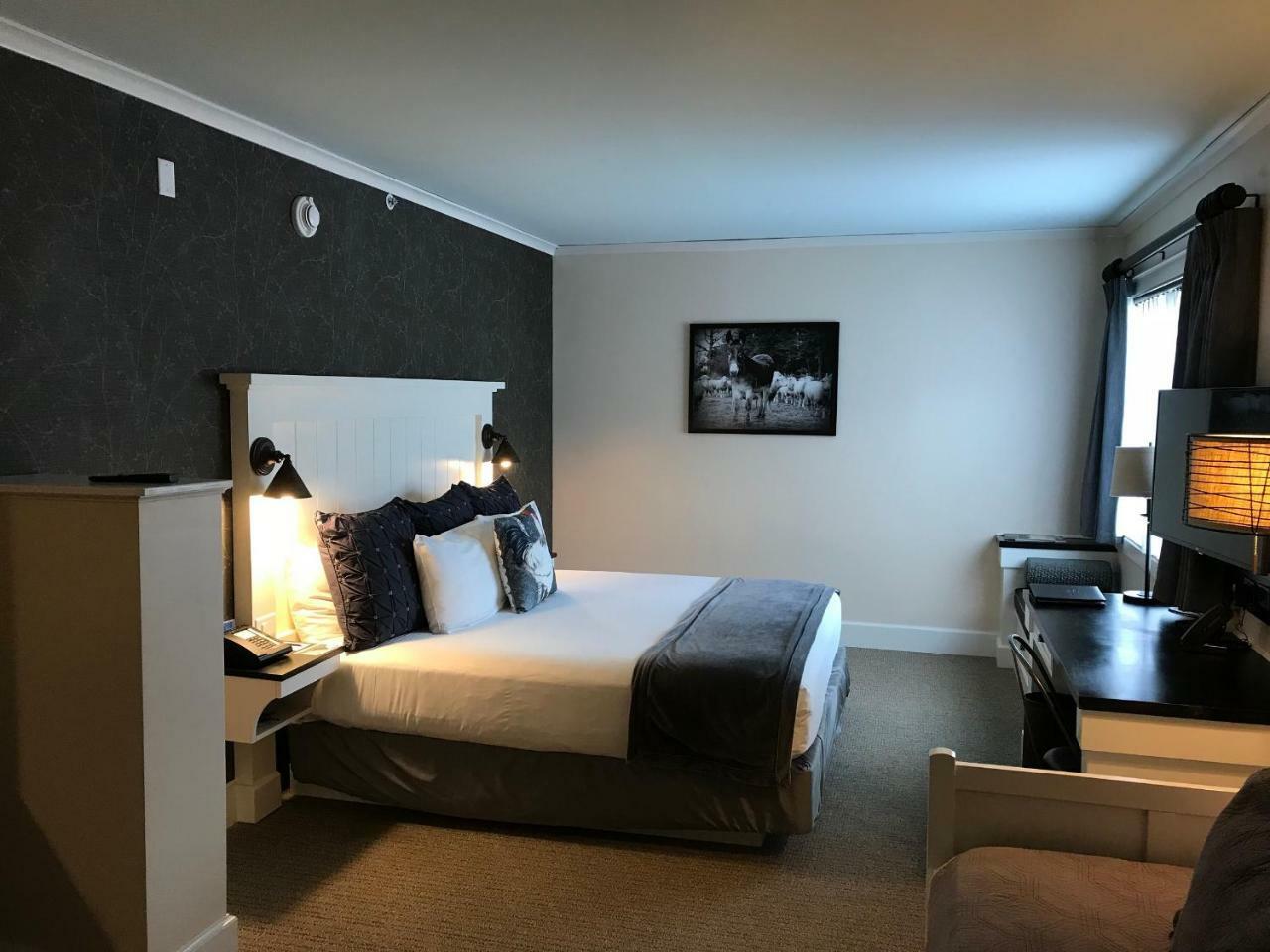 Village Hotel On Biltmore Estate Эшвилл Экстерьер фото